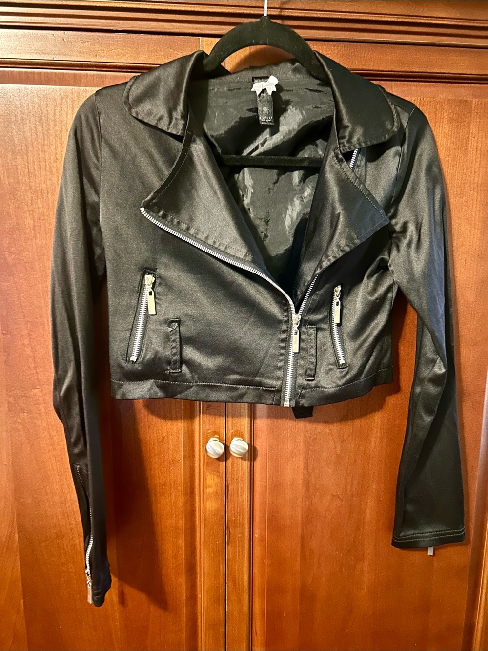 Ashley Black Cropped Satin Motorcycle Jacket Size Small